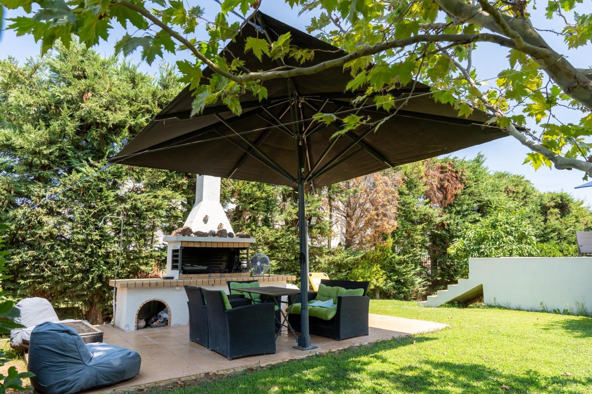 Beautiful Summer Villa In Chalkoutsi Khalkoutsion Bagian luar foto